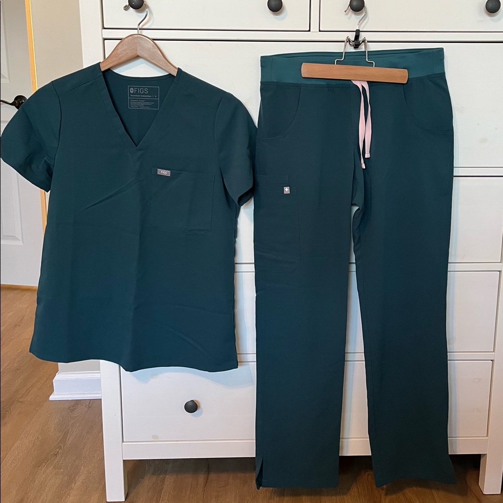 Figs size small Caribbean blue scrubs